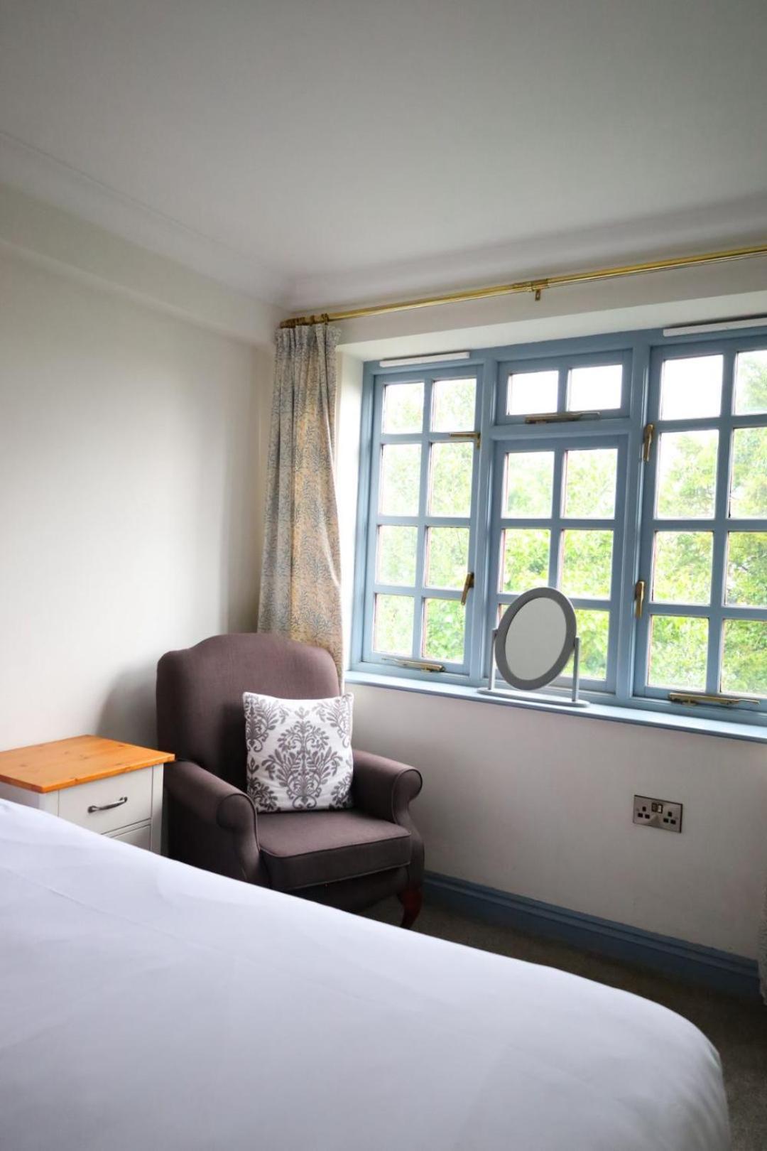 לאונססטון The Eagle House Hotel מראה חיצוני תמונה